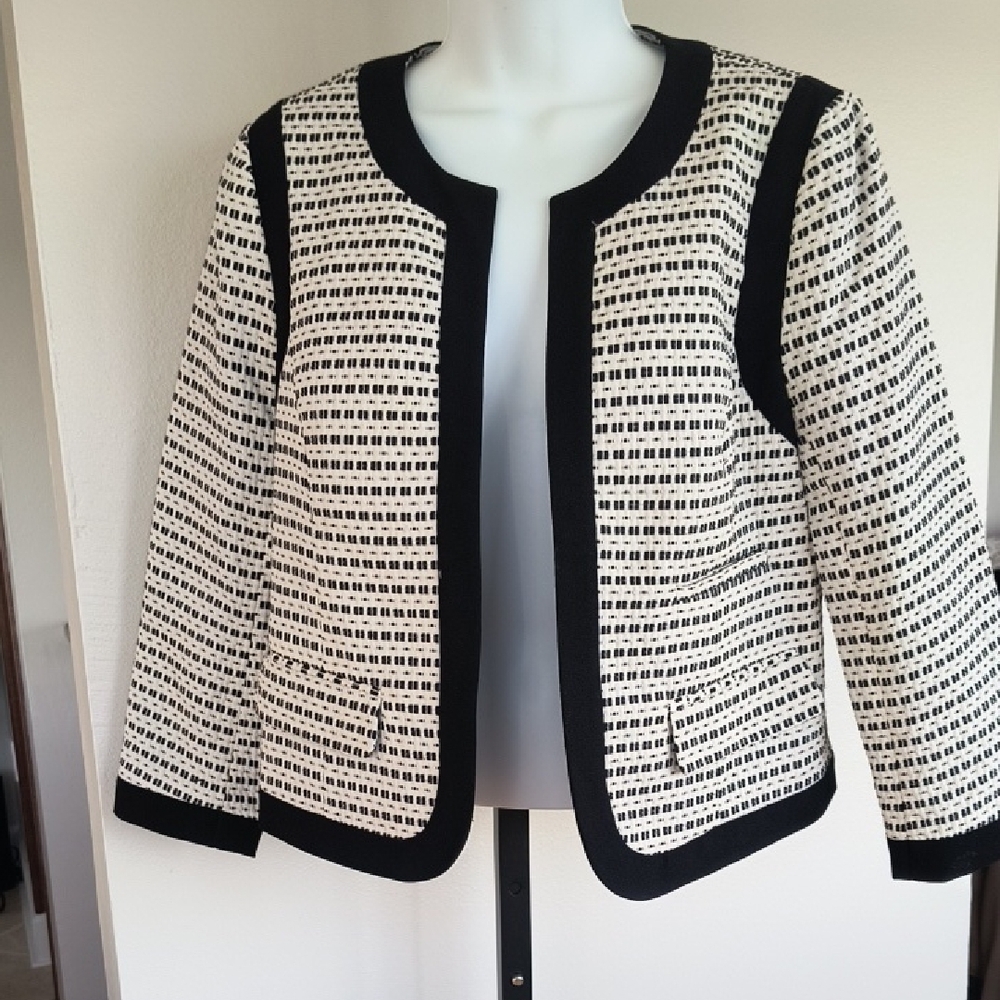 LOFT Black and White Blazer with Textured Pattern